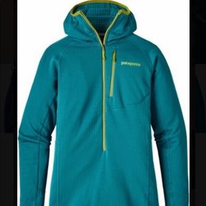 Patagonia R1 half zip hoodie